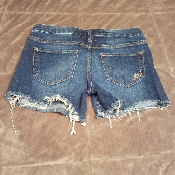 Raw hem shorts size 0 - Picture 2 of 3